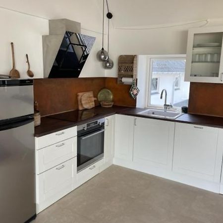 Uforstyrret Og Moderne Lägenhet Gadstrup Exteriör bild